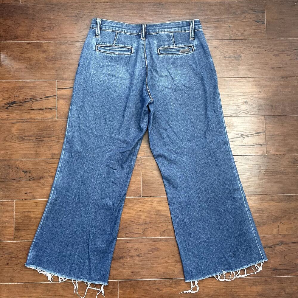 Wrangler Bootcut Jeans 1/2x32 Women’s Wide Leg Cropped Medium Wash Denim Pants - Picture 3 of 8